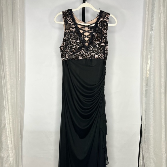 BETSY & ADAM Womens Pocketed Sleeveless Strapless Full-Length Formal Gown Dress